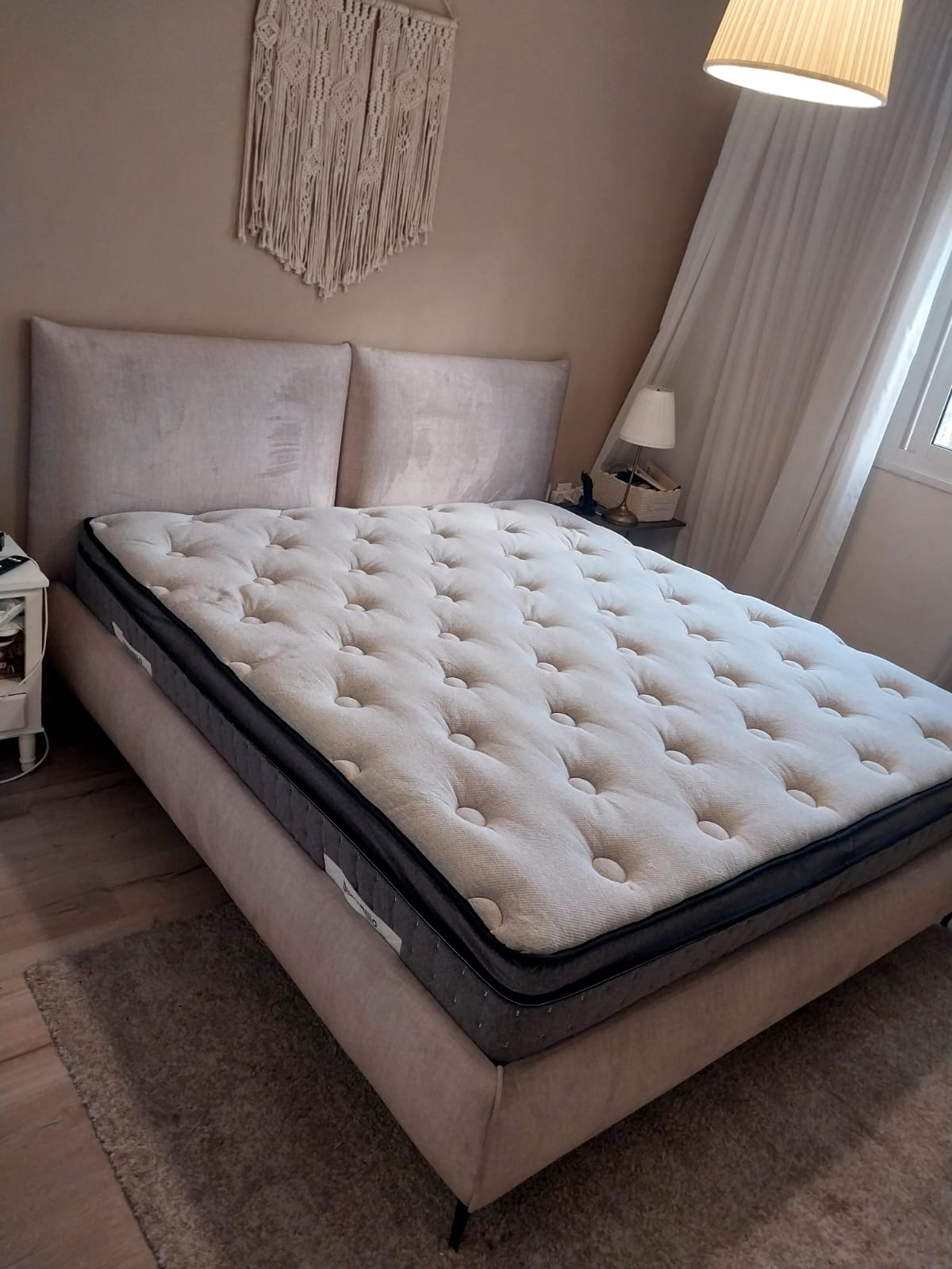 מיטה מרופדת זוגית דגם נויה